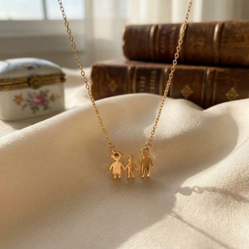 Златно колие - семейство с дете