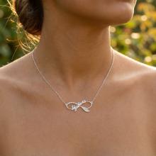 Сребърно колие безкрайност - име по избор с перо и циркони Сребърно колие безкрайност - име по избор с перо и циркони