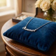 Сребърно колие Amour