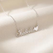 Сребърно колие с име и сърце