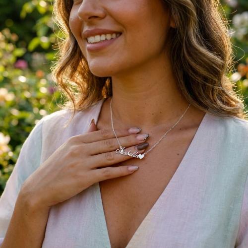 Сребърно колие с име и сърце