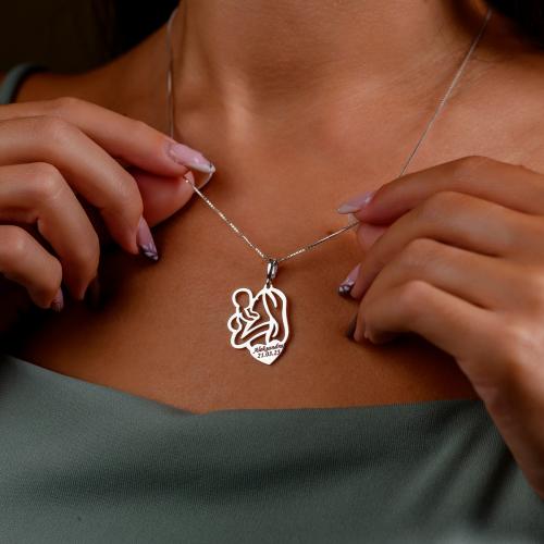 Сребърен медальон Майчина прегръдка