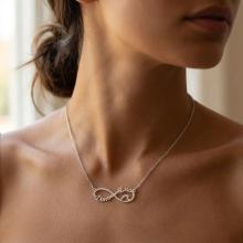 Сребърно колие с безкрайност и две имена по избор