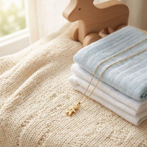 Златно колие - момче