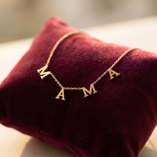 Златно колие Мама