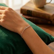 Сребърна гривна с име по избор Сребърна гривна с име по избор