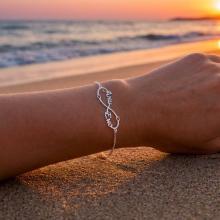 Сребърна гривна безкрайност с име по избор