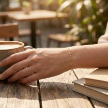 Златна Гривна с кръст