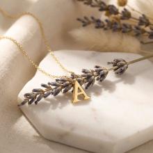 Златно колие с инициали Златно колие с инициали