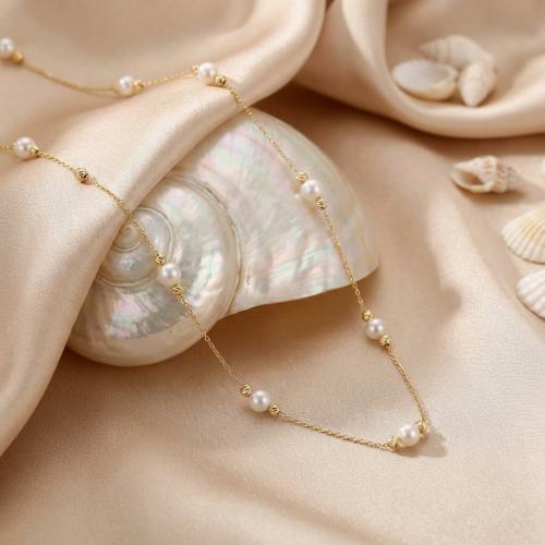 Златно колие Pearls