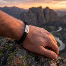 Мъжка плетена гривна R2 Мъжка плетена гривна R2