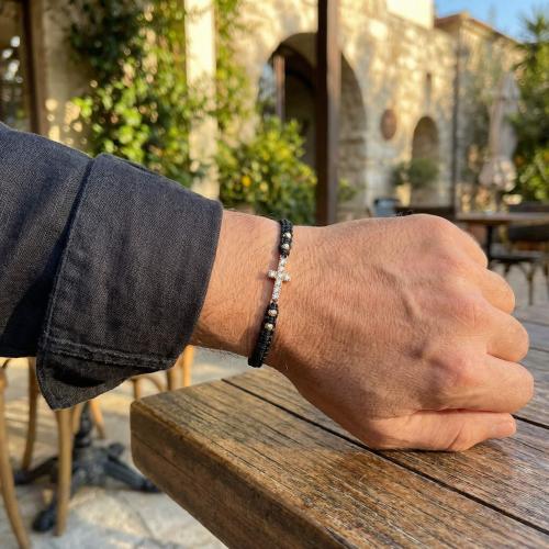 Гривна Златна закрила