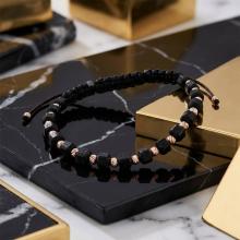 Гривна със златни топчета и черен оникс R4