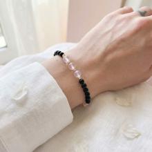 Гривна със златни топчета Любов и Граници Гривна със златни топчета Любов и Граници