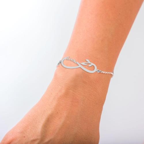 Сребърна гривна безкрайност с име по избор