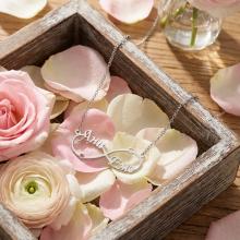 Сребърно колие с безкрайност и две имена по избор Сребърно колие с безкрайност и две имена по избор