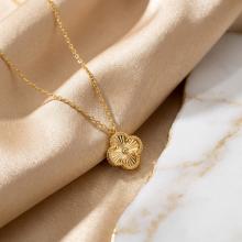 Златно колие Диамантена детелина-11мм