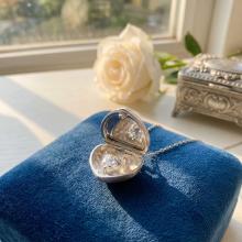 Отварящо се сребърно колие сърце