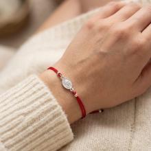 Гривна с червен конец и сребърен елемент Богородица В56