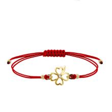 Гривна с червен конец и 14 карата златен елемент детелинка с циркон