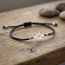 Гривна с конец и сребърен елемент Канатица