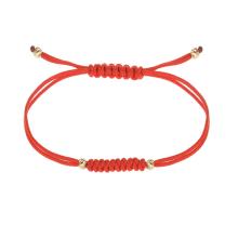 Гривна с червен конец и 14 карата златни топчета