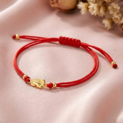 Гривна с червен конец и златен елемент Богородица с младенеца