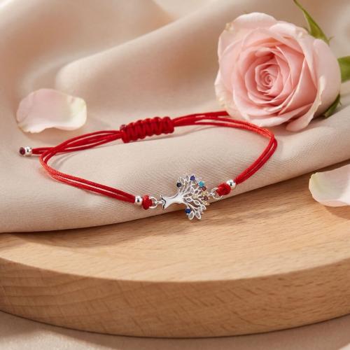 Гривна с червен конец и сребърен елемент Дървото на живота