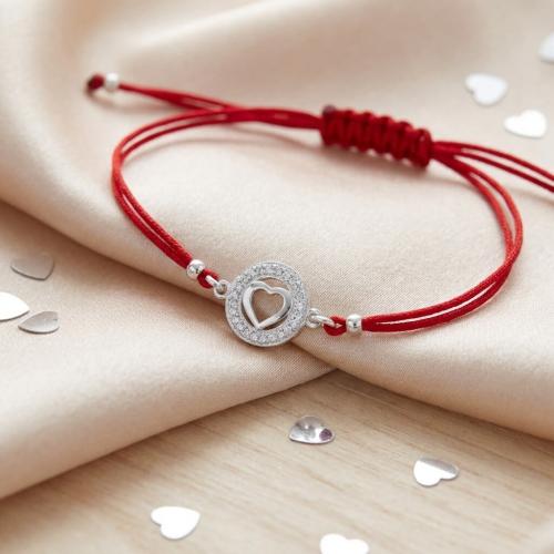 Гривна с червен конец и сребърен елемент сърце с циркони BT29