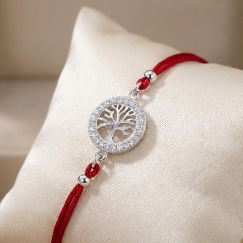 Гривна с червен конец и сребърен елемент Дървото на живота с бели циркони