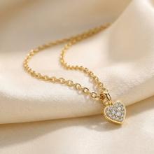 Златно колие Сърце с диаманти