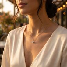 Златно колие Сърце с диаманти