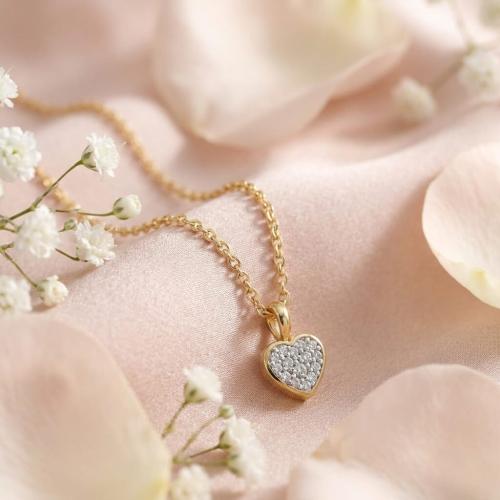 Златно колие Сърце с диаманти