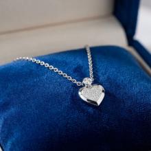 Златно колие Сърце с диаманти