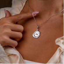 Сребърен медальон - Восъчен печат с буква или послание по избор Сребърен медальон - Восъчен печат с буква или послание по избор